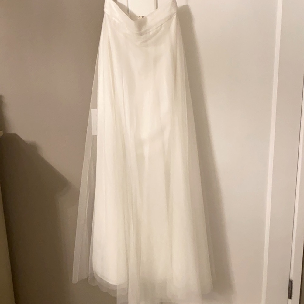Never worn, White, tulle, maxi skirt